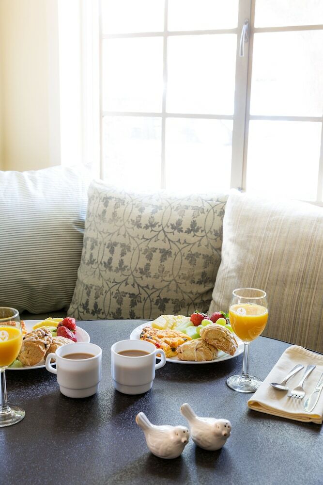 Hotel Coachman's Inn, A Four Sisters Inn