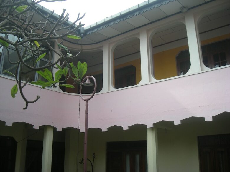 Hotel Sri Lak Inn