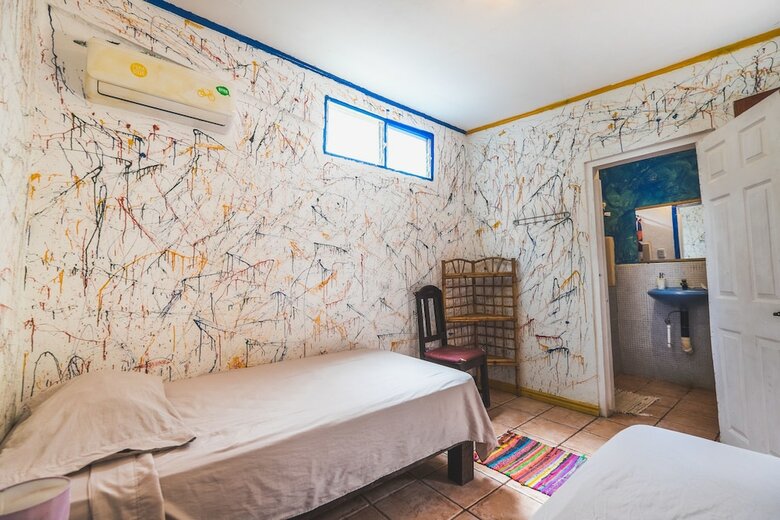 Hostal Pura Vida Hostel
