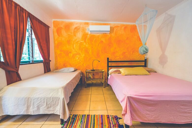 Hostal Pura Vida Hostel