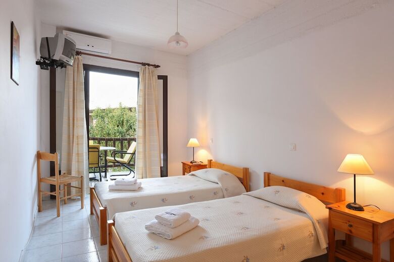 Monemvasia Green Apartments