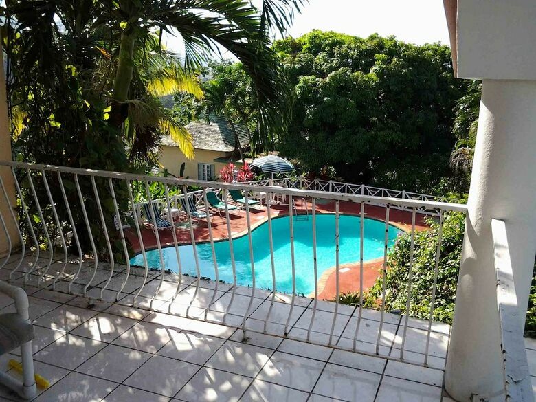 Hotel Rio Vista Resort