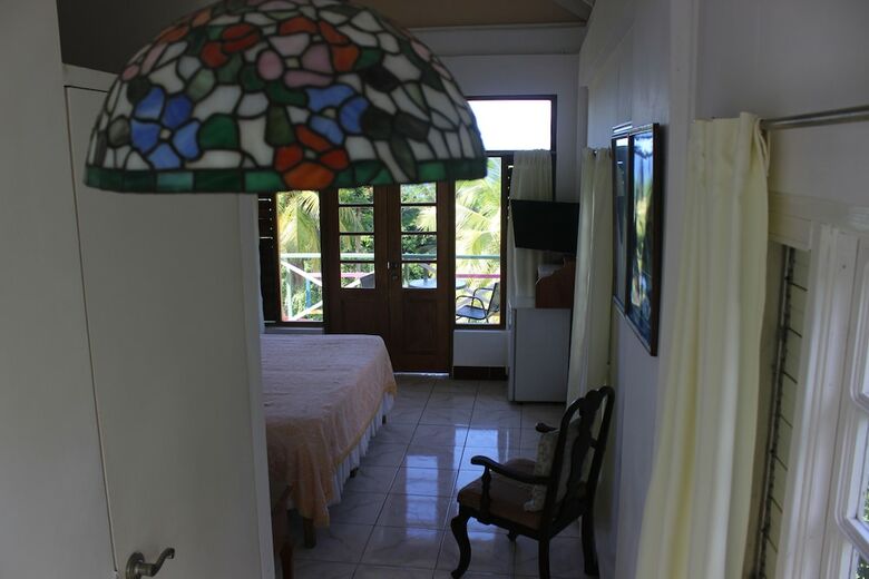 Hotel Rio Vista Resort