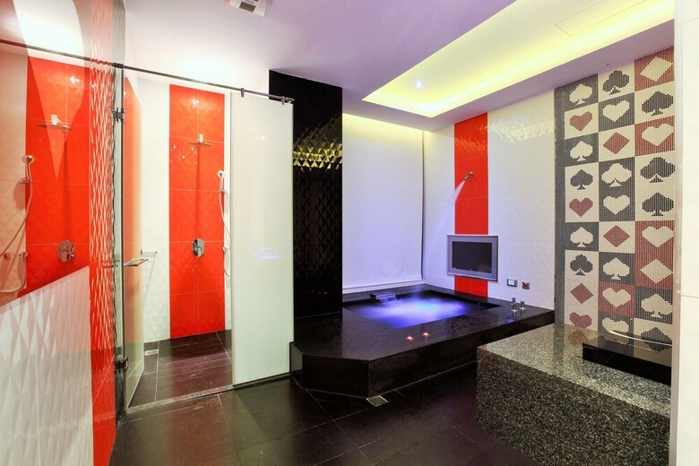 Icloud Luxury Resort & Hotel