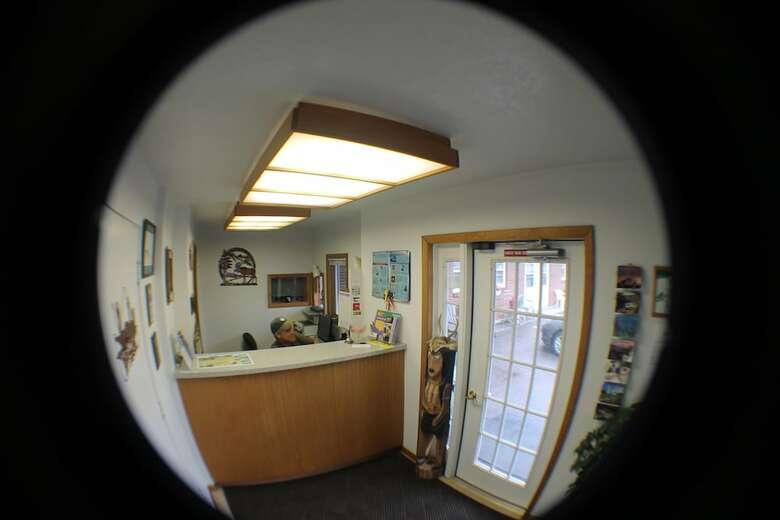 Motel Budget Host Crestview Inn