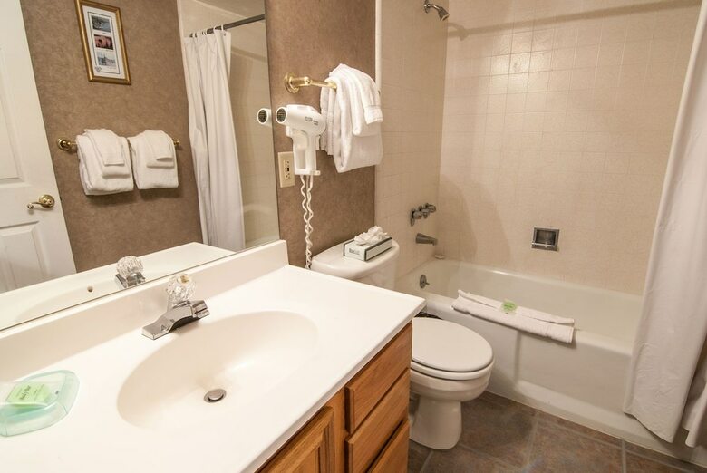 North Lake Lodges & Villas