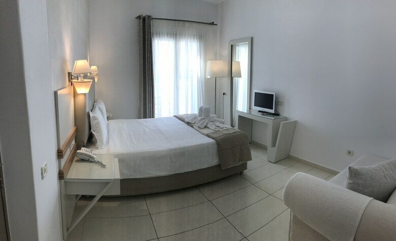 Aparthotel Lithos By Spyros & Flora
