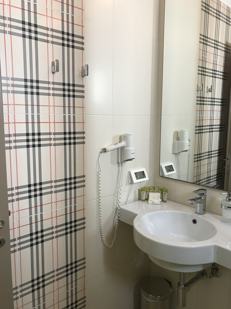 Aparthotel Lithos By Spyros & Flora