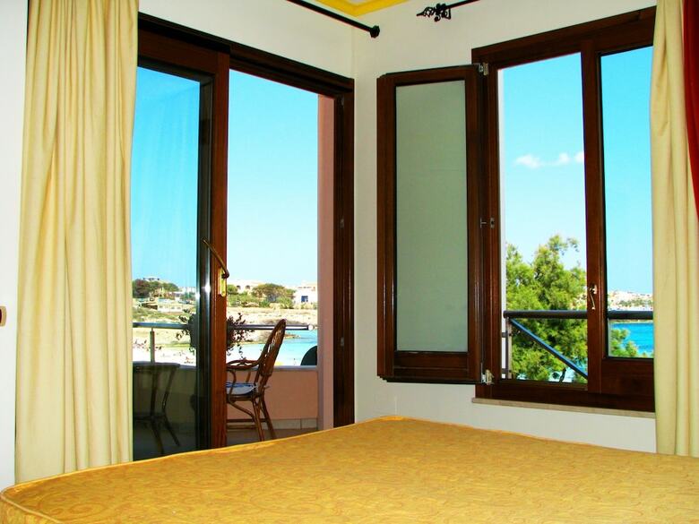 Hotel Il Faro Della Guitgia