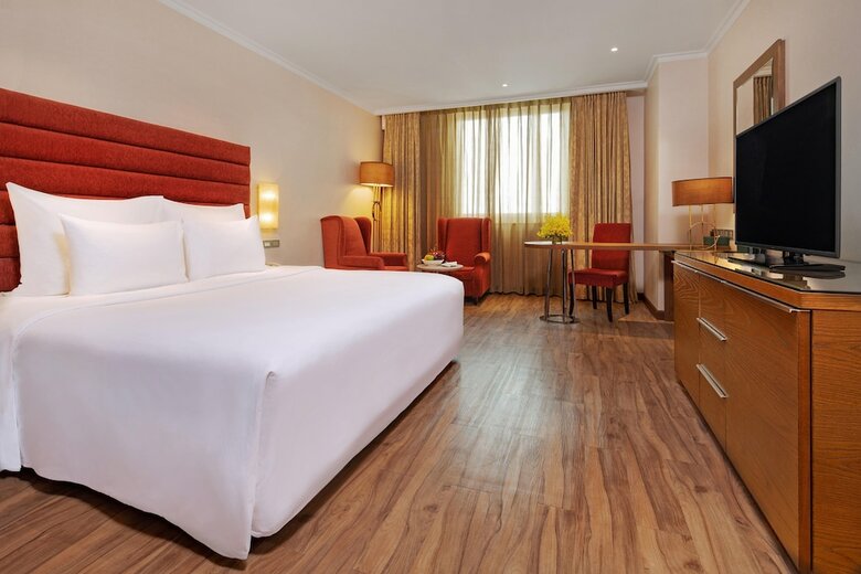 Windsor Plaza Hotel