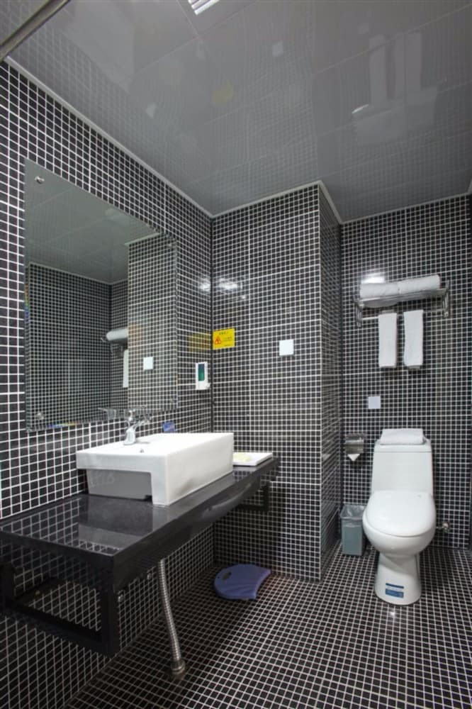 Canaan International Hotel
