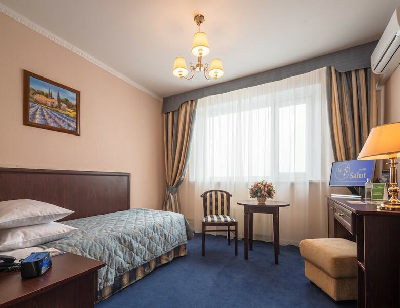 Hotel Salut