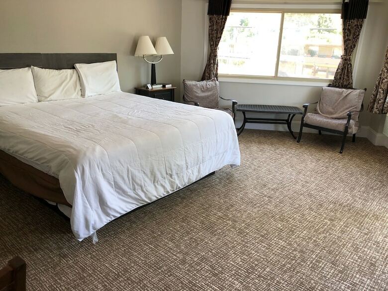 Hotel Country Town N Suites