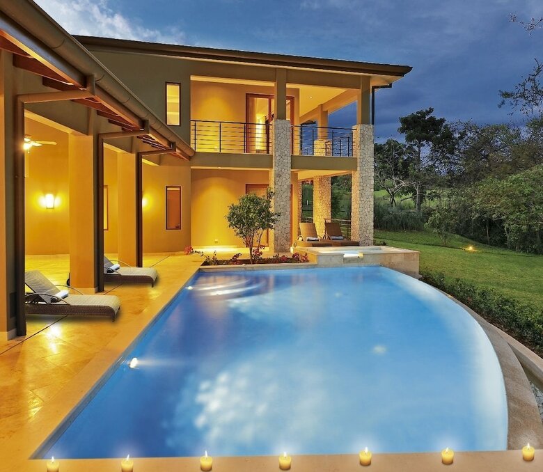 Papagayo Luxury