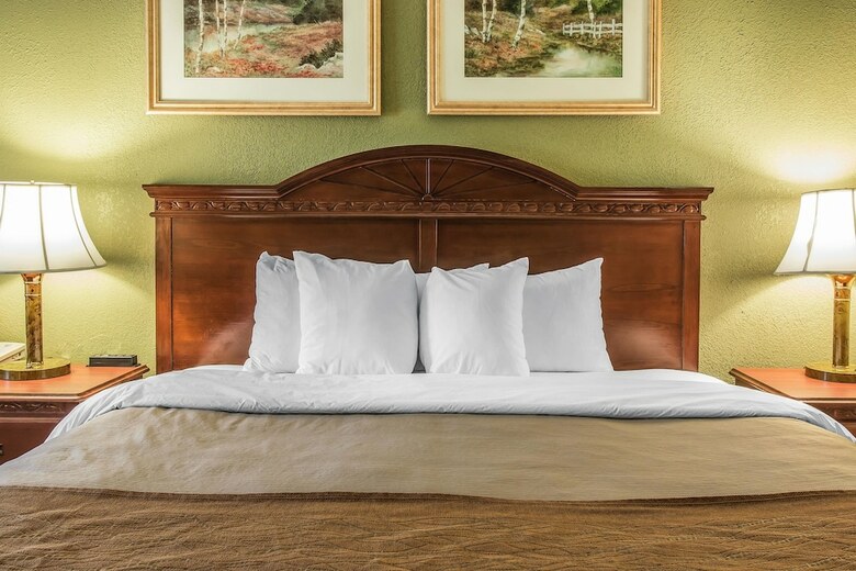 Hotel Quality Inn & Suites Ann Arbor Hwy 23