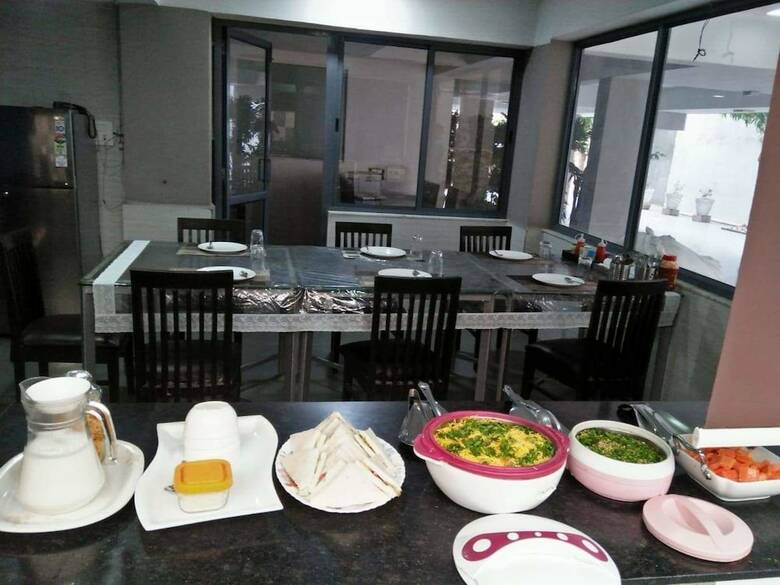 10blossoms Signature Service Apartment