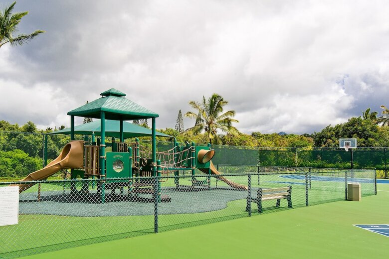Oceanfront Realty - The Cliffs At Princeville