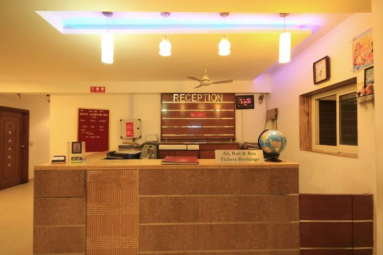 Hotel Kadamb Inn