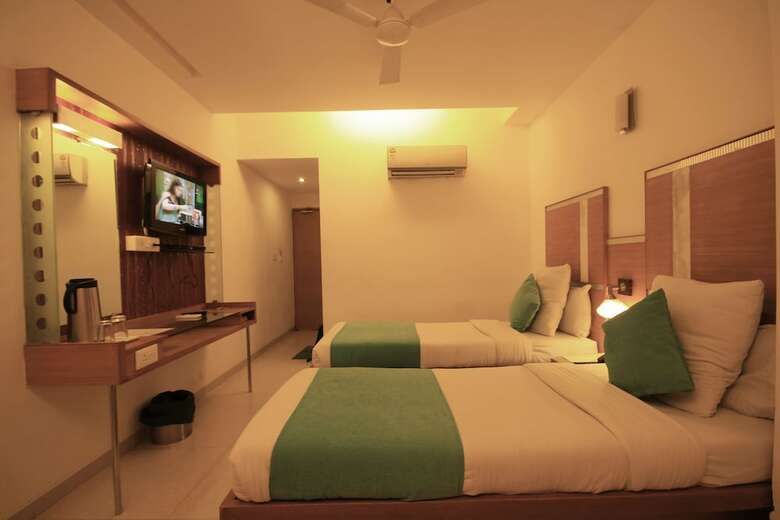 Hotel Kadamb Inn
