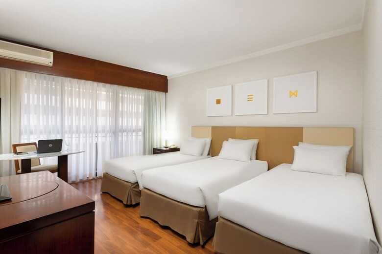 Grand Plaza Hotel