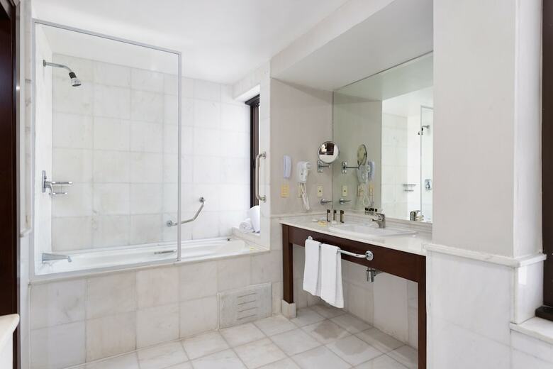 Grand Plaza Hotel