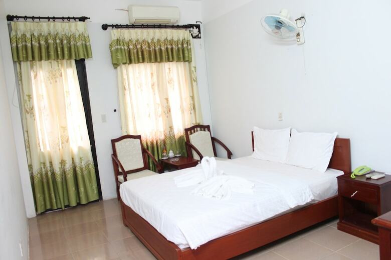 Hotel Ngoi Nha Xanh