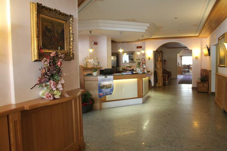 Hotel Canada