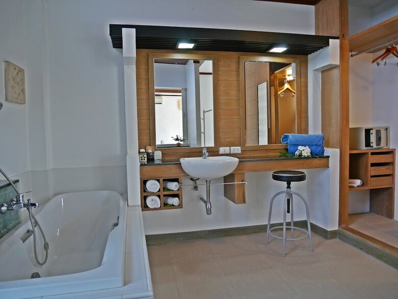Suriya Som Villa