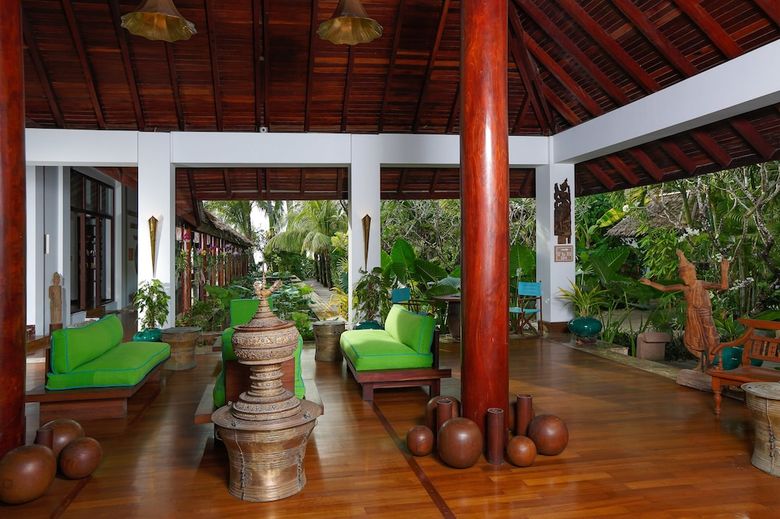 Ngapalii Bay Villas & Spa