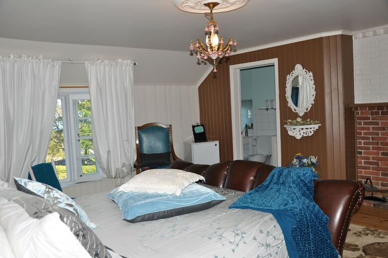 Bed & Breakfast Auberge Sur La C�te