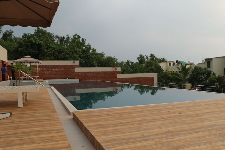 Hotel Abhishek Beach Resort & Spa