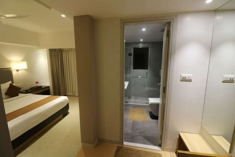 Hotel Abhishek Beach Resort & Spa