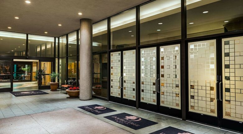 Hotel Doubletree Suites By Hilton Phoenix