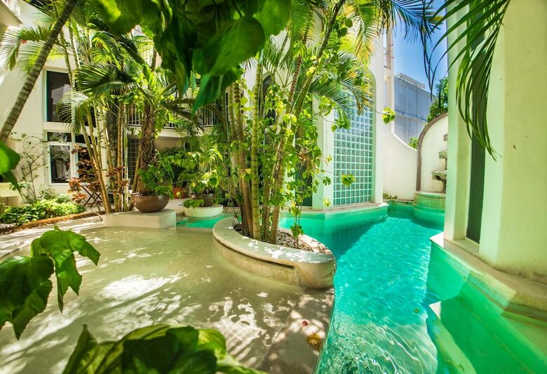 Royal Palms By Bric
