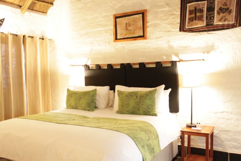 Misty Hills Country Hotel