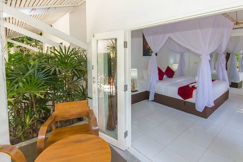 Hotel The White Cottage