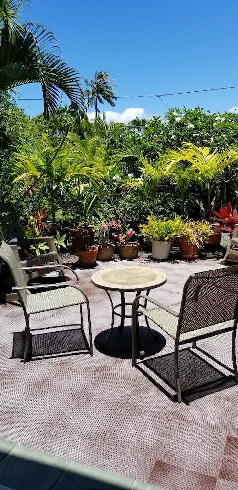 Hotel Hawaii's Hidden Hideaway Bed & Breakfast