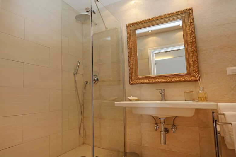 Madonna De? Monti Suites - Daplace Collection