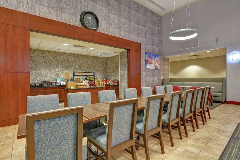 Hotel Hampton Inn & Suites Newark-harrison-riverwalk