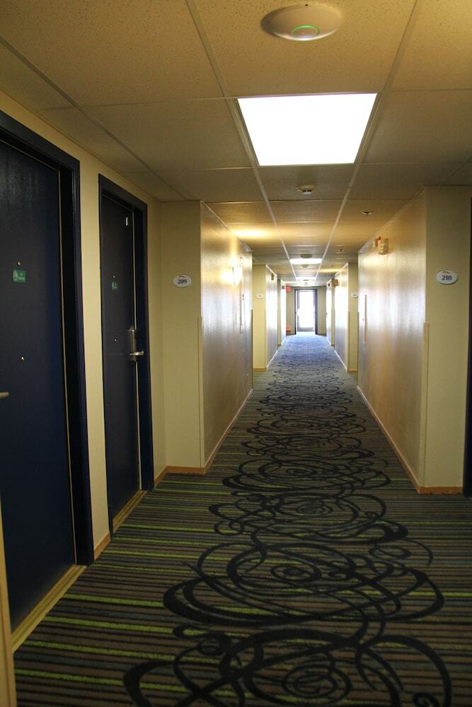 Hotel Baymont By Wyndham Tri-cities/kennewick Wa