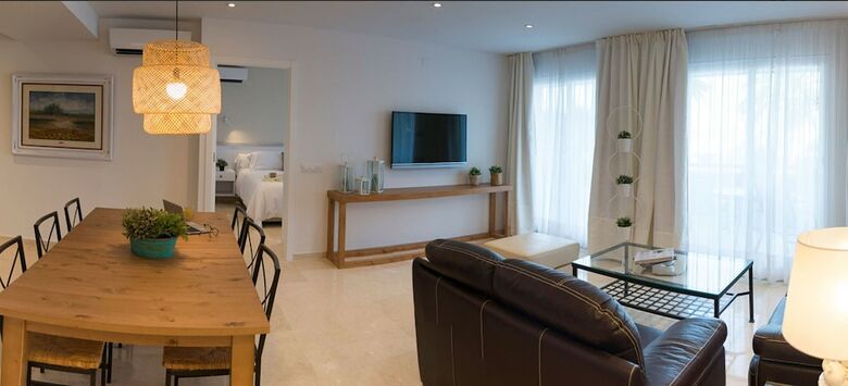 Aparthotel Mediterr�neo Sitges
