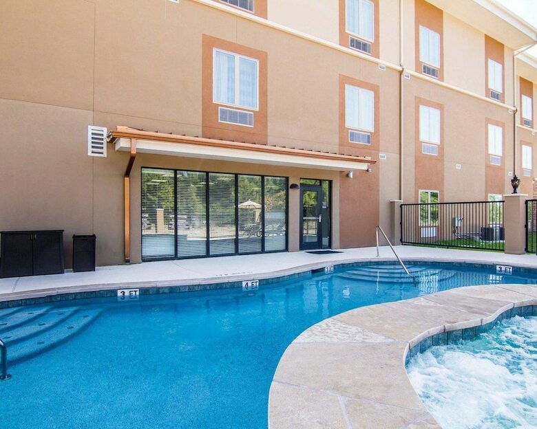 Hotel Mainstay Suites
