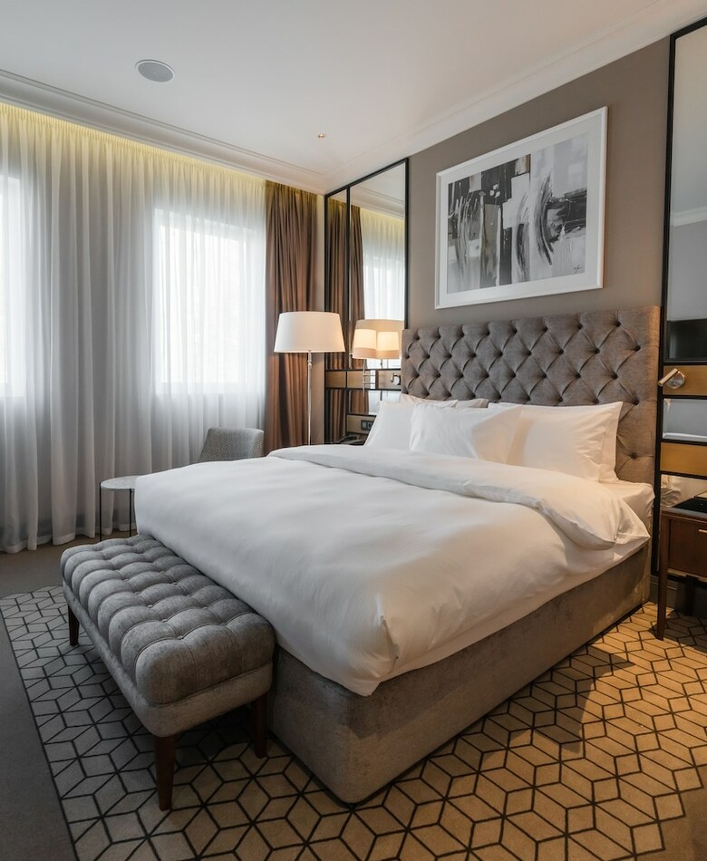 Chekhoff Hotel Moscow Curio Collection By Hilton