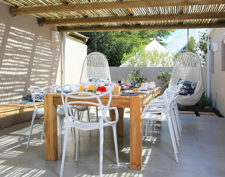 Hotel Scallop Guest Lodge