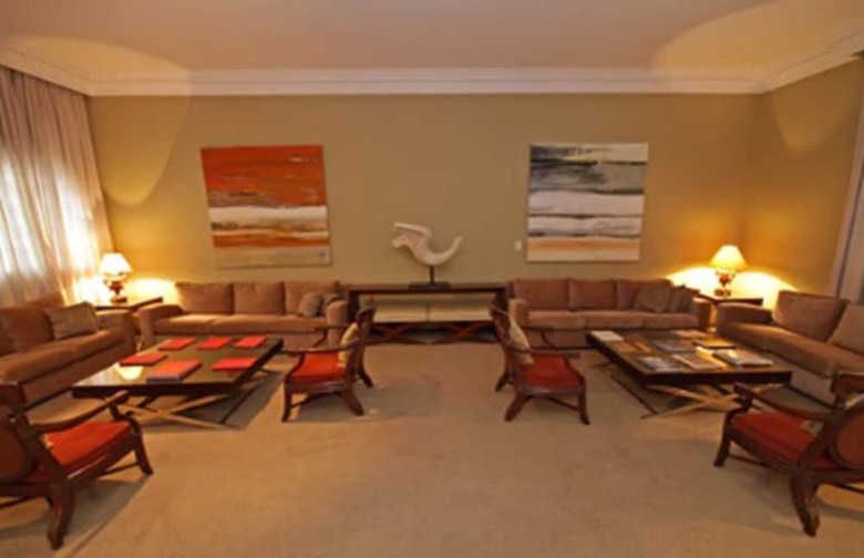 San Raphael Country Hotel