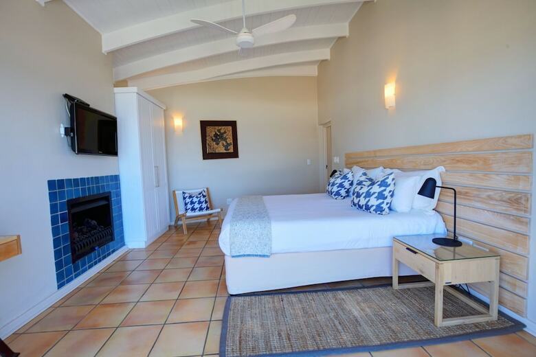 Hotel Periwinkle Guest Lodge