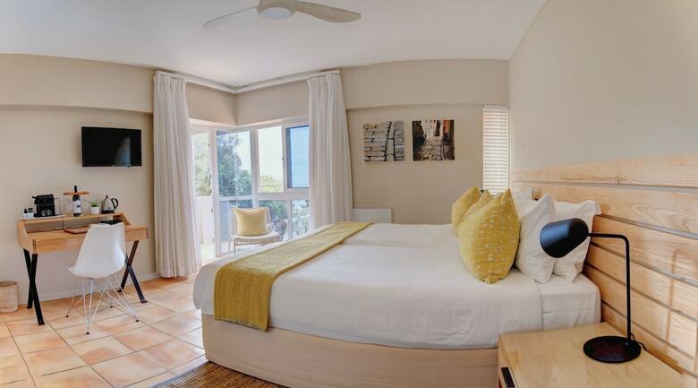 Hotel Periwinkle Guest Lodge