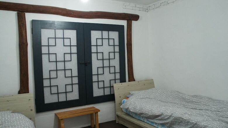 Hostal Owl Guesthouse - Hostel