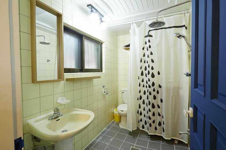 Hostal Owl Guesthouse - Hostel