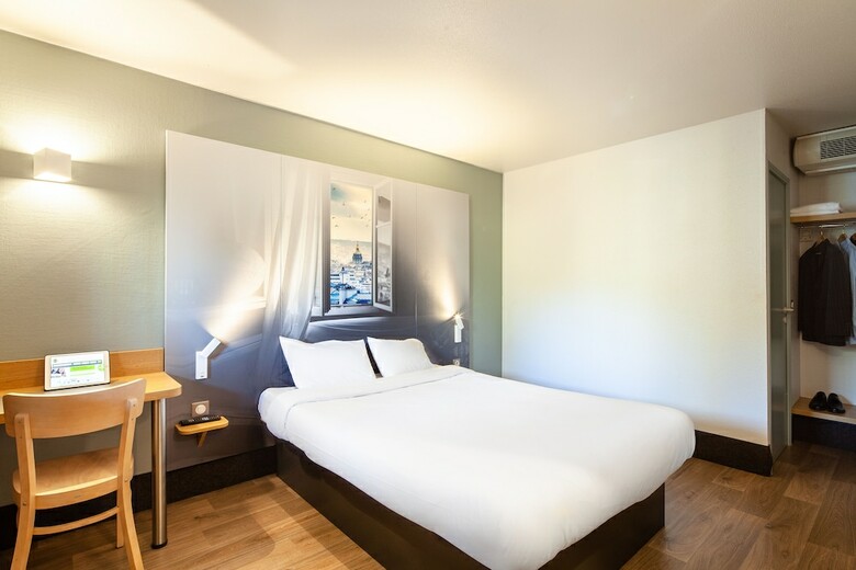 Hotel B&B H�tel Pontault Combault